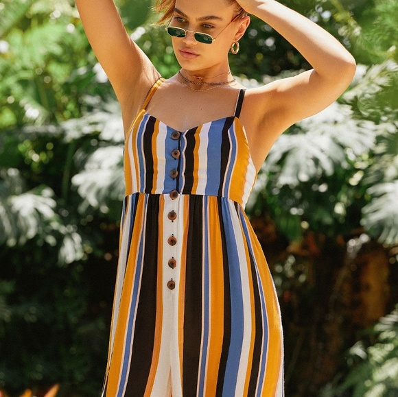 URBAN OUTFITTERS BUTTON DOWN CROPPED RAYON ROMPER - Picture 3 of 4